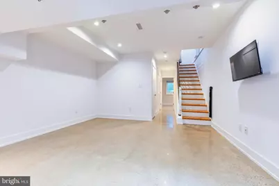 2058 E Susquehanna Avenue, Philadelphia, PA 19125 - Photo 29