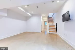 2058 E Susquehanna Ave, Philadelphia, PA 19125 - Photo 29