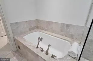 130 S 18th St, Philadelphia, PA 19103 - Photo 31