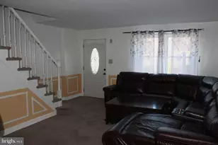 5828 Akron St, Philadelphia, PA 19149 - Photo 3