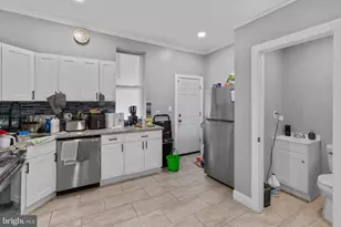 2401 N Hollywood St, Philadelphia, PA 19132 - Photo 9