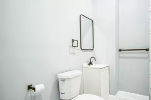 6037 Elmwood Ave, Philadelphia, PA 19142 - Photo 11