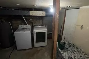 2047 E Cambria St, Philadelphia, PA 19134 - Photo 9