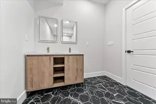 2034 Reed St, Philadelphia, PA 19146 - Photo 23