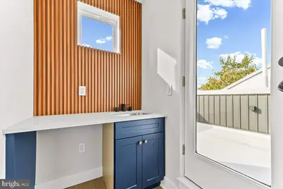 2034 Reed Street, Philadelphia, PA 19146 - Photo 39