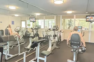 2401 Pennsylvania Ave, Philadelphia, PA 19130 - Photo 17