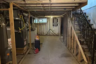 2654 Bonaffon St, Philadelphia, PA 19142 - Photo 9