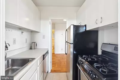 2601 Pennsylvania Avenue #848, Philadelphia, PA 19130 - Photo 5