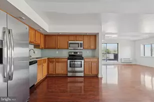 200 Lombard St, Philadelphia, PA 19147 - Photo 3