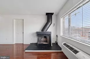 200 Lombard St, Philadelphia, PA 19147 - Photo 7