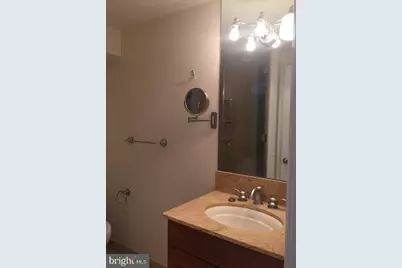 1701 Locust Street #1806, Philadelphia, PA 19103 - Photo 5