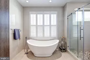 158 Kalos St, Philadelphia, PA 19128 - Photo 17