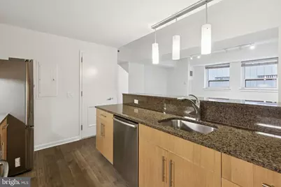 1425 Locust Street #3A, Philadelphia, PA 19102 - Photo 9