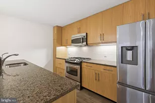 1425 Locust St, Philadelphia, PA 19102 - Photo 7