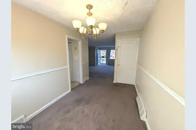 6588 W Walnut Park Drive, Philadelphia, PA 19120 - Photo 3