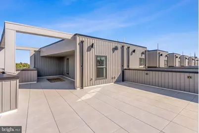 652 Fairmount Avenue, Philadelphia, PA 19123 - Photo 3