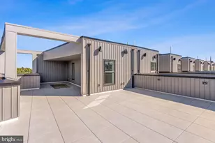 652 Fairmount Ave, Philadelphia, PA 19123 - Photo 3