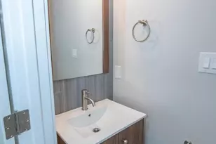 2213 Emerald St, Philadelphia, PA 19125 - Photo 9