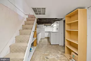 526 S LeCount St, Philadelphia, PA 19146 - Photo 43