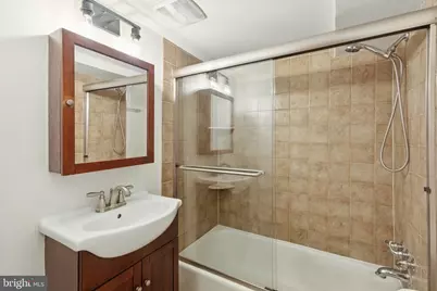 1528 Pine Street #1F, Philadelphia, PA 19102 - Photo 15