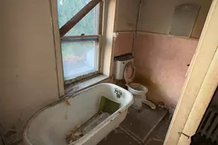 350 N 61st St, Philadelphia, PA 19139 - Photo 19