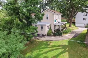 350 Green Ln, Philadelphia, PA 19128 - Photo 3