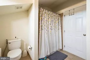 1 Academy Cir, Philadelphia, PA 19146 - Photo 35