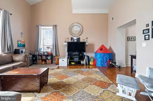 1 Academy Cir, Philadelphia, PA 19146 - Photo 15