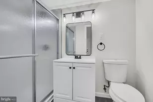 1300 E Sharpnack St, Philadelphia, PA 19150 - Photo 23