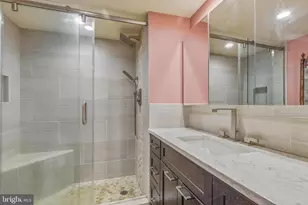 1326 Spruce St, Philadelphia, PA 19107 - Photo 21