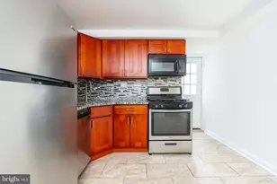 2726 Edgemont St, Philadelphia, PA 19134 - Photo 9