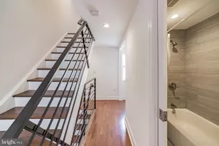 2040 E Sergeant St, Philadelphia, PA 19125 - Photo 9