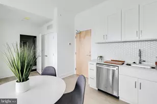 2201 Washington Ave, Philadelphia, PA 19146 - Photo 9