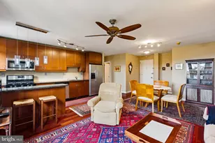 2601 Pennsylvania Ave, Philadelphia, PA 19130 - Photo 7