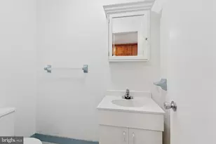 855 N 28th St, Philadelphia, PA 19130 - Photo 7