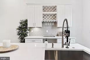 1524 S 25th St, Philadelphia, PA 19146 - Photo 7