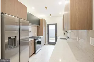 1115 Fitzgerald St, Philadelphia, PA 19148 - Photo 7