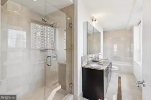 1425 Locust St, Philadelphia, PA 19102 - Photo 23