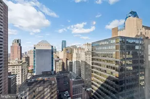 1425 Locust St, Philadelphia, PA 19102 - Photo 19