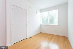 1519 Ogden St, Philadelphia, PA 19130 - Photo 11