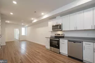 727 N 39th St, Philadelphia, PA 19104 - Photo 7