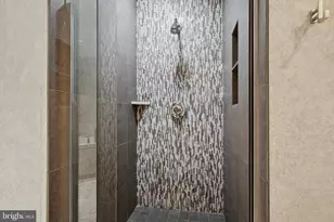 1515 Locust St, Philadelphia, PA 19102 - Photo 17