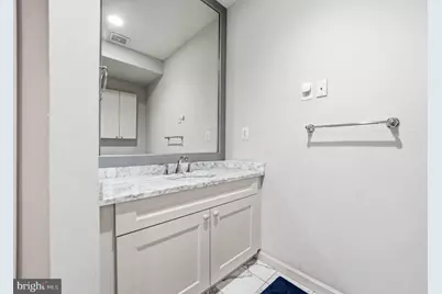 201 N 8th Street #408, Philadelphia, PA 19106 - Photo 23