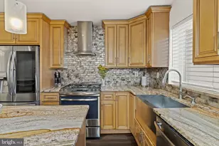 2006 Ellsworth St, Philadelphia, PA 19146 - Photo 9