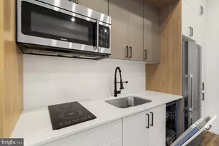 1935 E Hazzard St, Philadelphia, PA 19125 - Photo 7