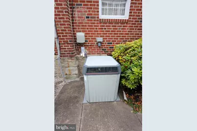 709 Hartel Avenue, Philadelphia, PA 19111 - Photo 5