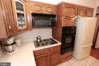 709 Hartel Avenue, Philadelphia, PA 19111 - Photo 31