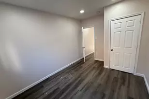 2537 E Auburn St, Philadelphia, PA 19134 - Photo 13