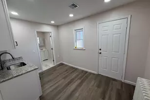 2537 E Auburn St, Philadelphia, PA 19134 - Photo 9