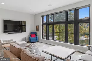 4586 Riverside Way, Philadelphia, PA 19127 - Photo 5